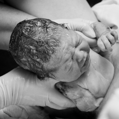 baby-being-born-adelaidebirthphotography